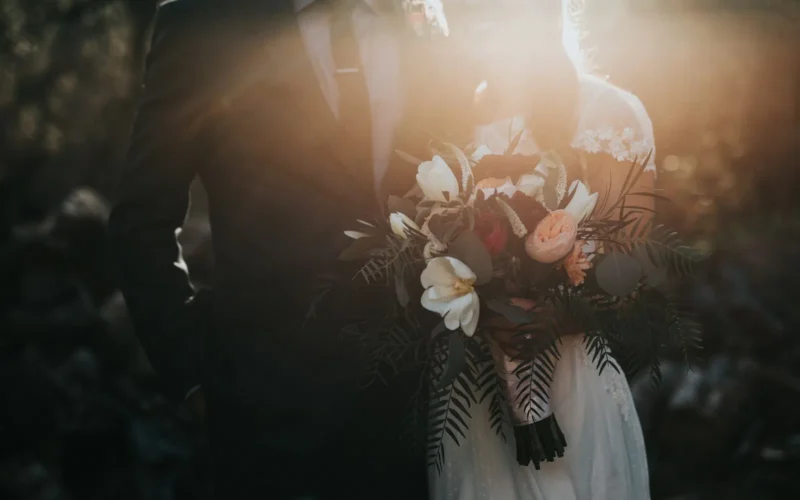 Pop-Up Wedding vs. Traditional Elopement in Wisconsin: Which Love Story Is Yours?